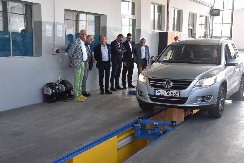 Oficjalne otwarcie stacji kontroli pojazdów w Książu Wielkopolskim. Kierowcy korzystają z jej usług od począku września [zdjęcia]