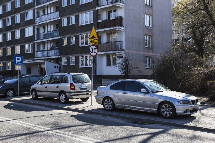 Koniec z nielegalnym parkowaniem. Społecznicy tworzą petycję