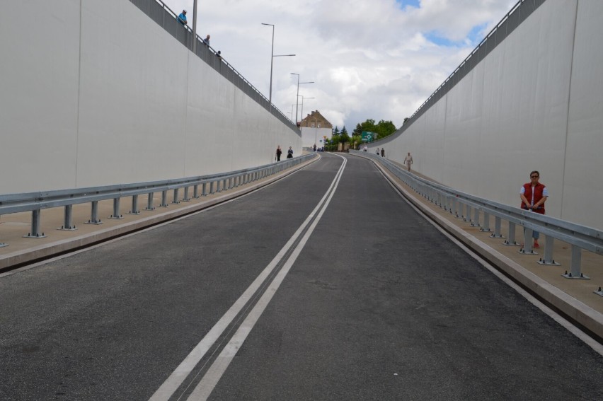 Rawicz. Nareszcie! Tunel do Masłowa otwarty! Koniec gehenny mieszkańców okolicznej wsi [ZDJĘCIA]