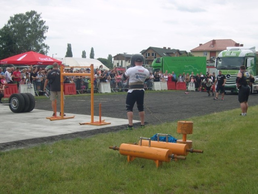 Dni Pruszcza 2017: Pokazy Strongmanów i publiczność w konkurencjach [ZDJĘCIA, WIDEO]