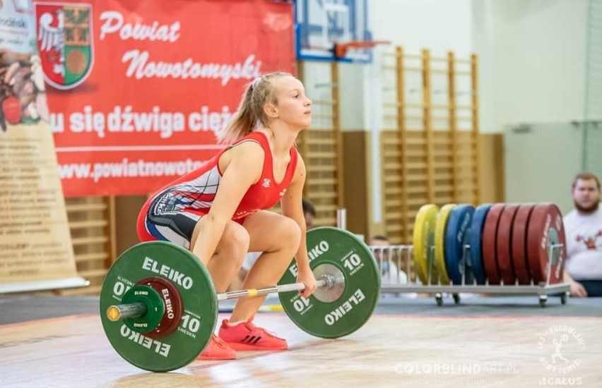 Dziewczyny w świecie podnoszenia ciężarów. Oliwia i Joasia odnajdują się tam z sukcesami!