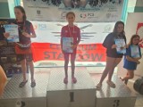 Zawodnicy tomaszowskiego Championa z medalami na mistrzostwach w pływaniu ZDJĘCIA