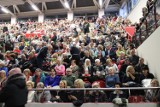 Tłumy na koncercie Maleńczuka w Ostrowcu Świętokrzyskim z okazji Dnia Kobiet. Hala MOSiR pękała w szwach