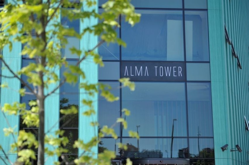 Otwarto biurowiec Alma Tower