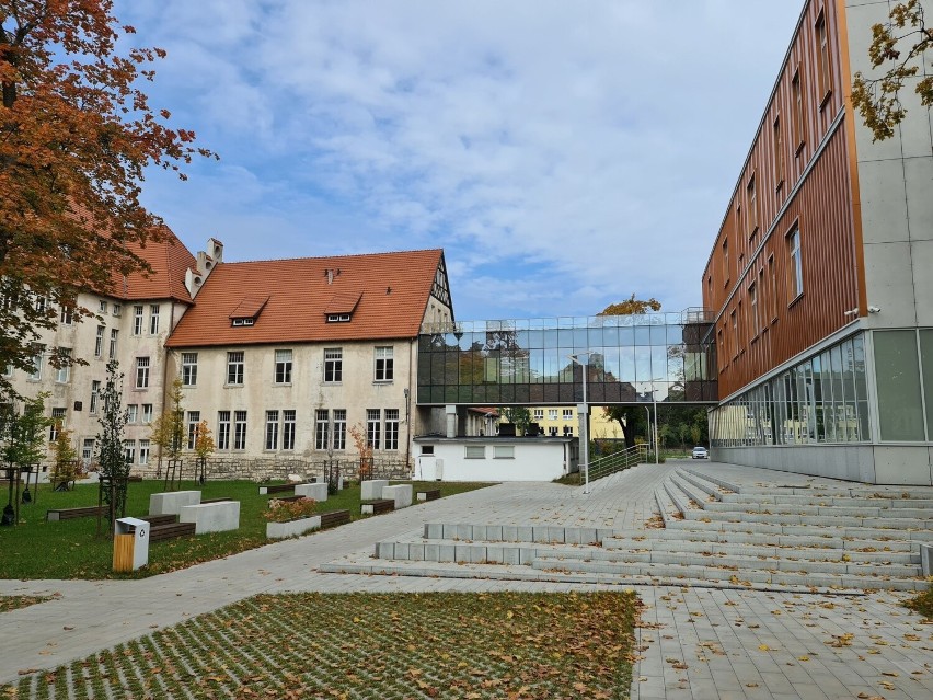 Ostatnie szlify trwają przy budowie Centrum Badań i...