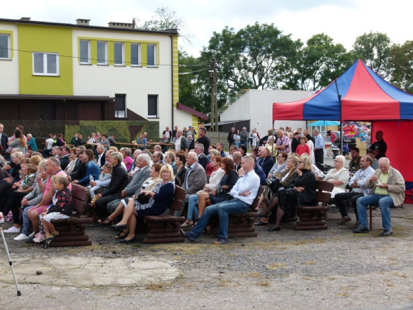 Trwa Piknik Gminny w Strzelcach w powiecie kutnowskim FOTO