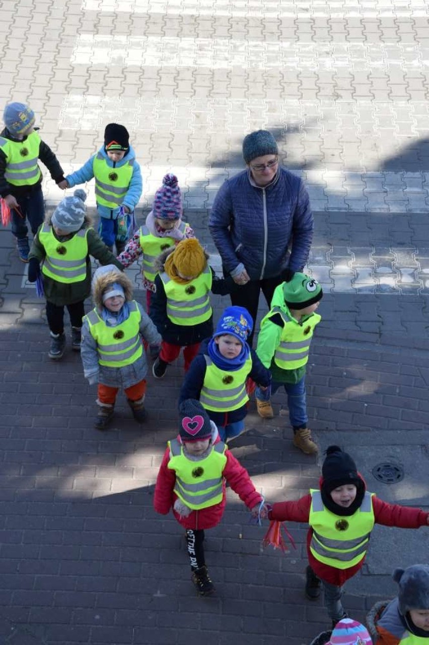 Wiosenna parada przedszkolaków przemaszerowała ulicami Wągrowca