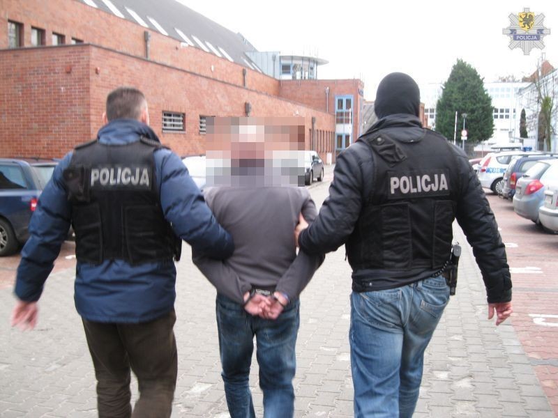 Sopot: Policjanci odzyskali luksusowe BMW, skradzione w Niemczech ZDJĘCIA/FILM
