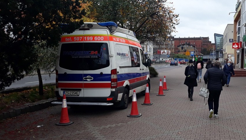 Mobilny punkt szczepień w centrum Stargardu. Do wyboru dwie szczepionki