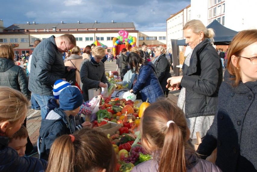 Konin. Piknik Konińskiego Pyrka odbył się tradycyjnie, na boisku przy Szkole Podstawowej nr 9 w Koninie [ZDJĘCIA]