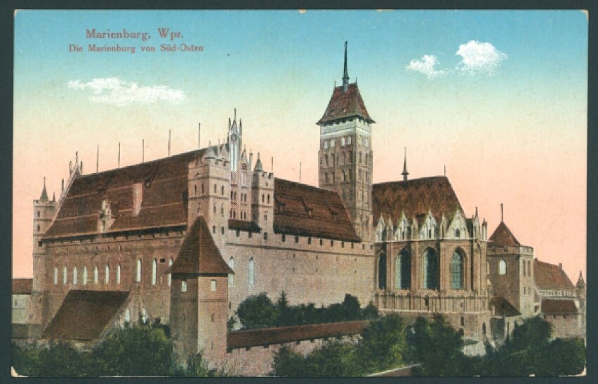 Zamek w Malborku i Stare Miasto na starych pocztówkach. Na takich kartkach ludzie słali sobie pozdrowienia w pierwszych dekadach XX wieku