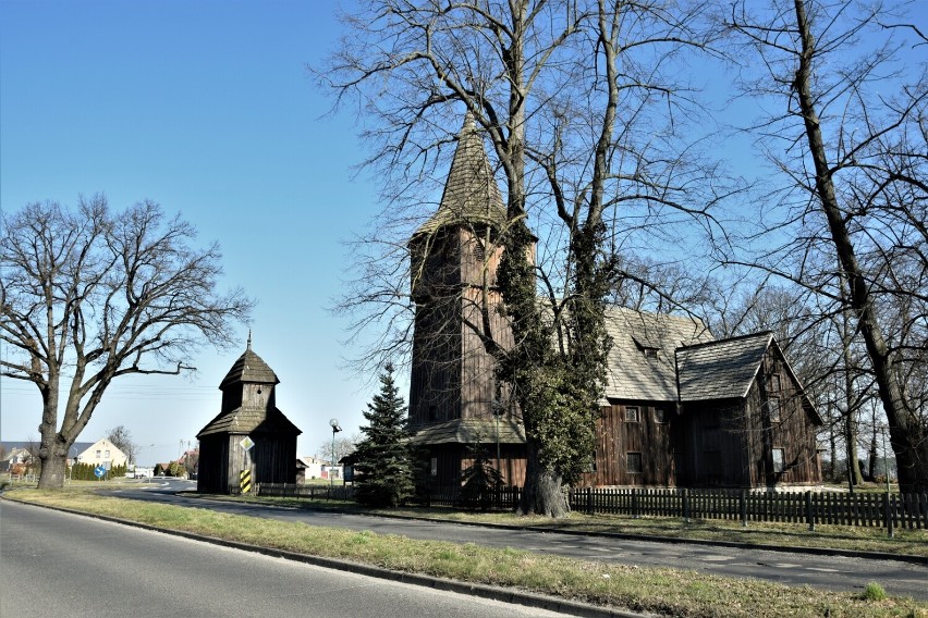 Szlakiem kościołów drewnianych Regionu Kozła. Kościół pw....