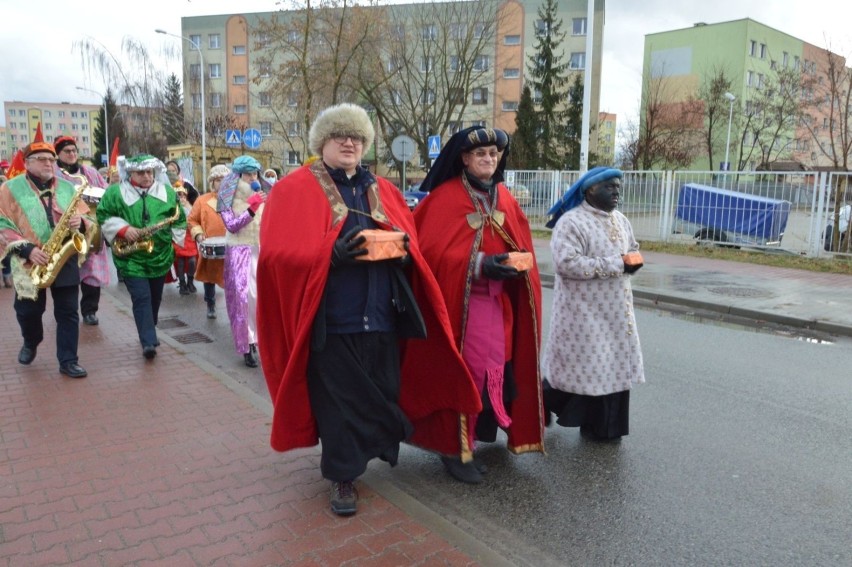 Orszak Trzech Króli na ulicach Ostrowca Świętokrzyskiego....