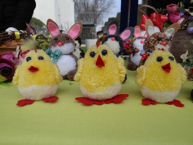 Wielkanocne ozdoby i słodkości można kupić na Kiermaszu Wielkanocnym w Strzałkowie
