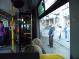 KRÓTKO: Autobus PKM Jaworzno miał stłuczkę. W &quot;Eskę&quot; wjechało auto osobowe