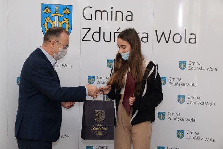 Gmina Zduńska Wola docenia swoich sportowców stypendiami