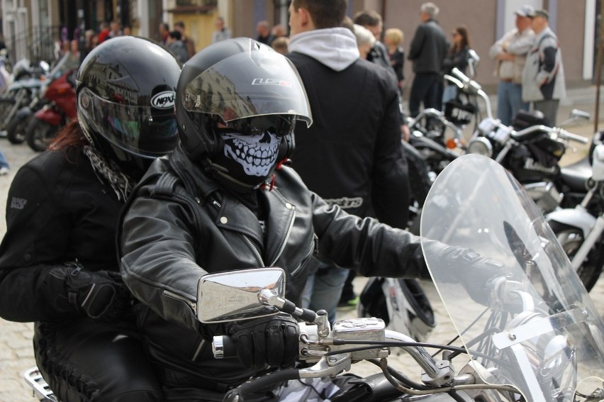 Głogów: Motocykliści opanowali Stare Miasto (Foto)