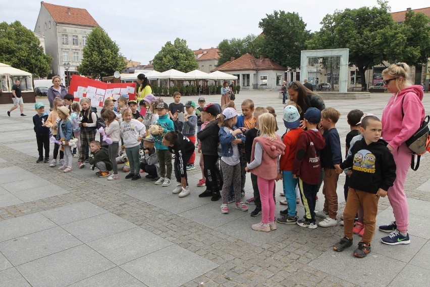 Setki dzieci przyszły na starówkę w Chełmnie
