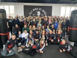 Ulica Portowa 6 to nowy adres siedziby klubu MMA Devil Invictus BJJ Międzychód. W sobotę obiekt został otwarty