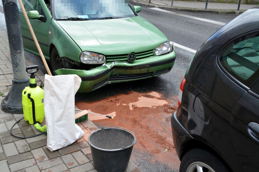 Poszkodowaną osobę przewieziono na badania do szpitala