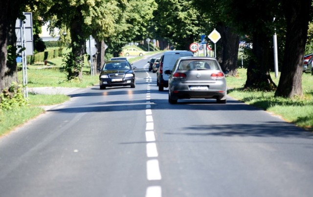 Droga miałaby łączyć ulicę Łużycką i Sobieskiego. Jej początkiem miałoby być rondo, które powstanie przy galerii Hosso. Obwodnica kończyłaby się przy ulicy Sobieskiego.