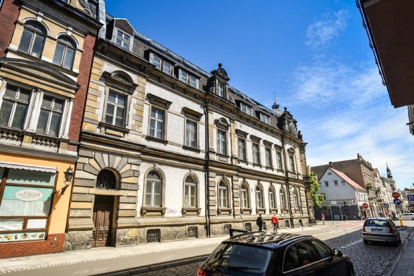Budynek poczty w Lesznie wciąż na sprzedaż i wciąż nie ma nabywcy