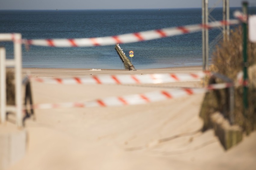 Od poniedziałku plaże, bulwary i promenady otwarte, ale przewietrzamy się w maseczkach