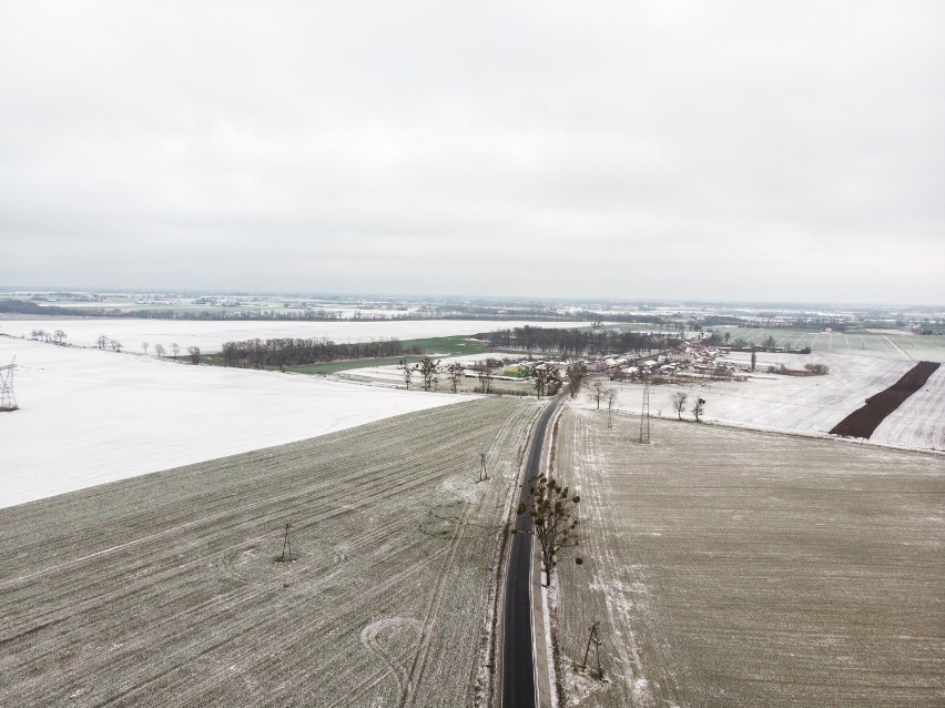 W Grudziądzu i regionie spadł śnieg. Zimowe krajobrazy w kwietniu [galeria, wideo z drona]