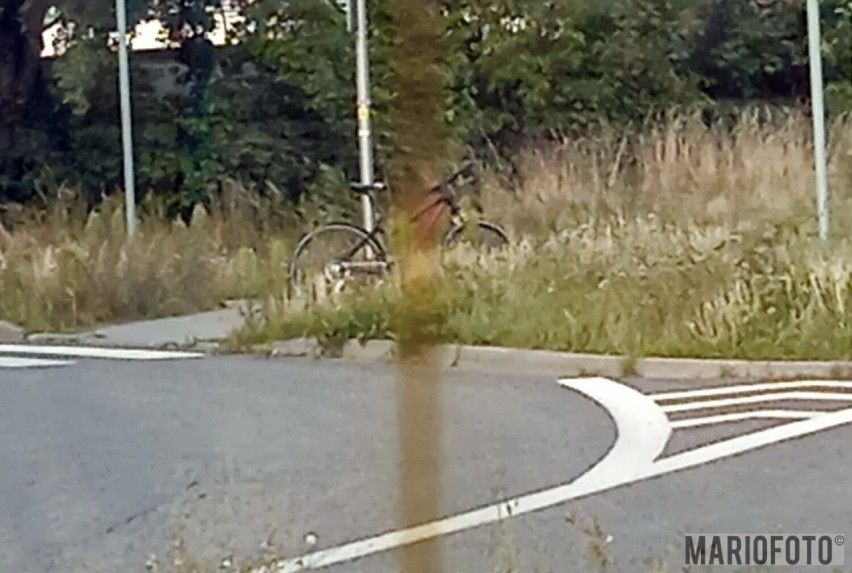 Potrącenie 23-letniej rowerzystki przez obcokrajowca w Opolu. Kobieta nieprawidłowo przejeżdżała przez przejście dla pieszych