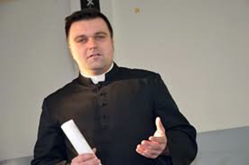 Ks. wikariusz mgr lic. Marek Gajowiecki