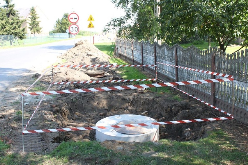 Rozpoczęła się przebudowa drogi w Jenkowicach pod Oleśnicą