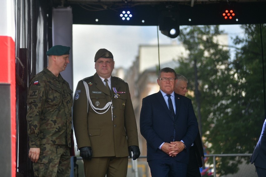 Wyjątkowy piknik wojskowy w Radomiu. Była wystawa pojazdów, czołgów i sprzętu wojskowego. Zobaczcie zdjęcia