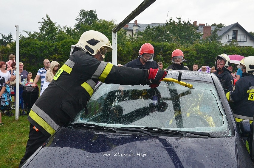 Pokaz ratownictwa drogowego OSP Wierzchucino (wakacje 2018)