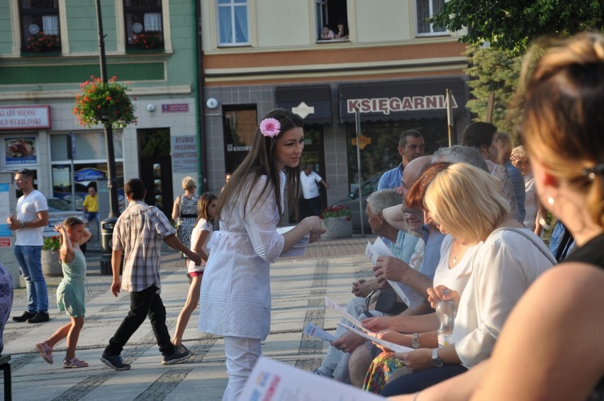 Zagrali i zaśpiewali ,,Dla Serca Jezusowego" [ZDJĘCIA]