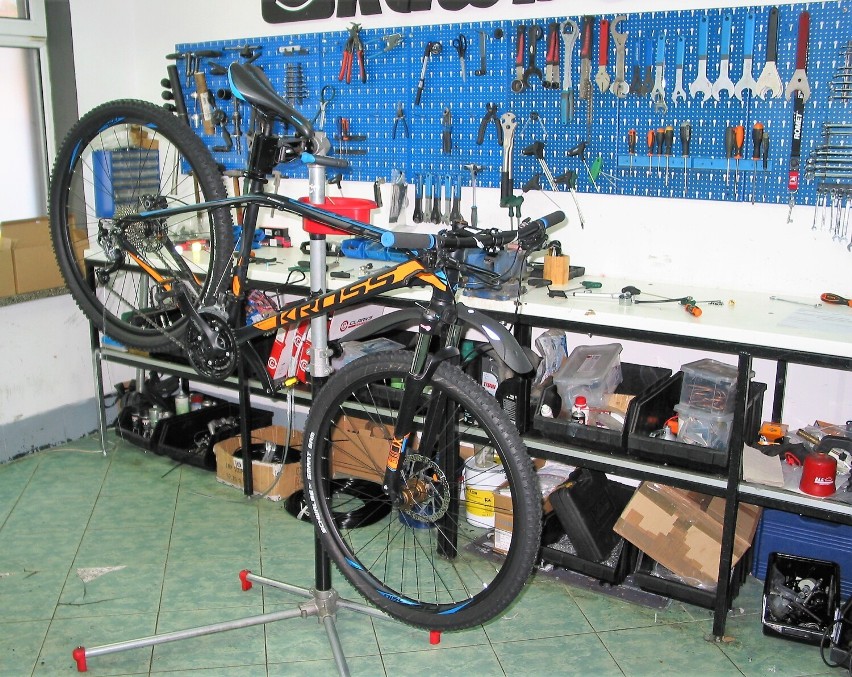 Warsztat rowerowy jak widać bogato wyposażony