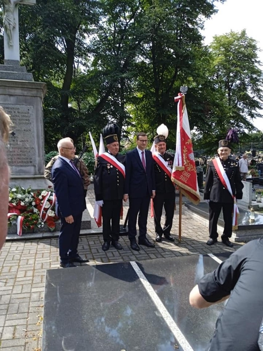 Premier Mateusz Morawiecki w Rybniku - zobacz ZDJĘCIA. Oddał cześć Powstańcom 