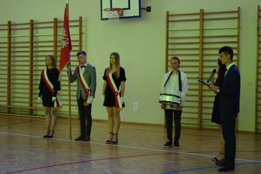 Zakończenie roku szkolnego w II Liceum Ogólnokształcącym w Sandomierzu i uroczyste podpisanie umowy z Politechniką Świętokrzyską