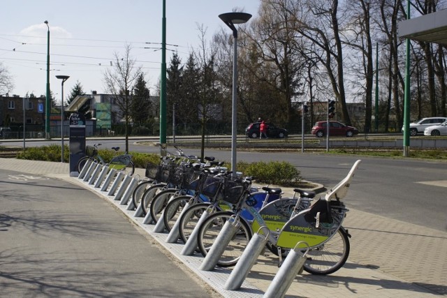 Na Sołaczu stoją dwie stacje rowerów miejskich, ale Rada Osiedla chce postawić jeszcze trzydzieści stojaków.