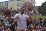 Marcin Gortat zawitał do Krosna Odrzańskiego na turniej koszykówki. O KO Streetball powiedział: "Takie imprezy promują koszykówkę w Polsce."