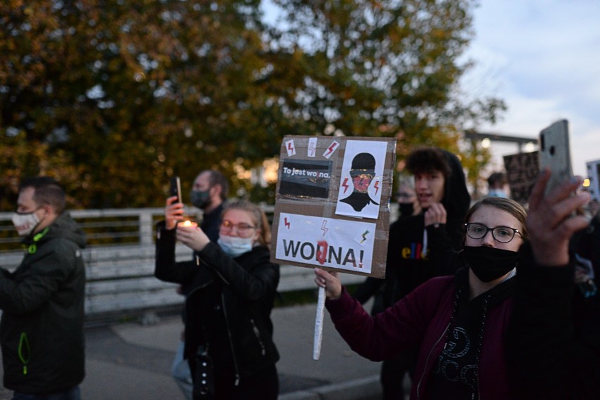 W Żarach niedzielę 25 października o 17.00 ruszył protest...