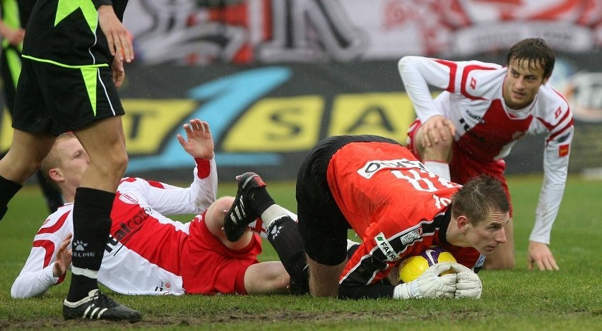 Piłkarze ŁKS Łódź wygrali z Sandecją Nowy Sącz 3:1.