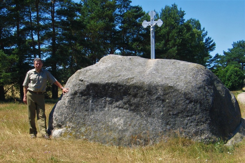 Kościerzyna. Rezerwat Strzelnica. Wystarczy kilka minut, aby zamienić zgiełk miasta na odrobinę ciszy wśród wyjątkowych drzew