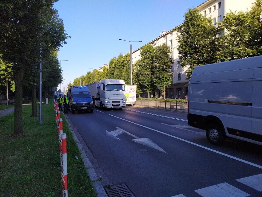 Potrącenie rowerzystki na Rakowie. Bolt wjechał w nią na...