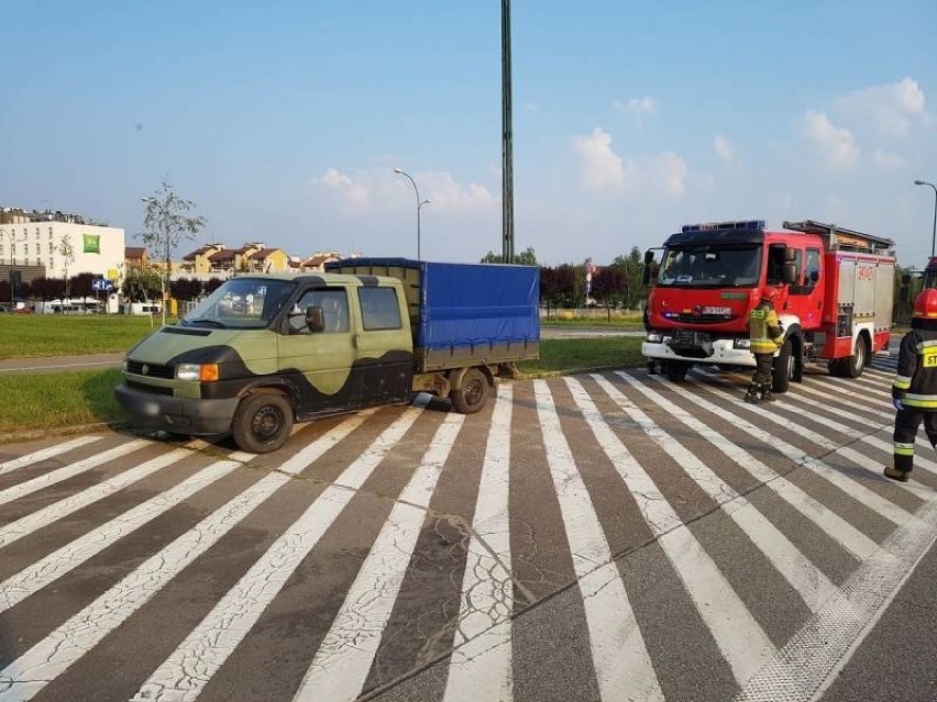 Na ulicy Piłsudskiego zderzyły się dwa samochody dostawcze