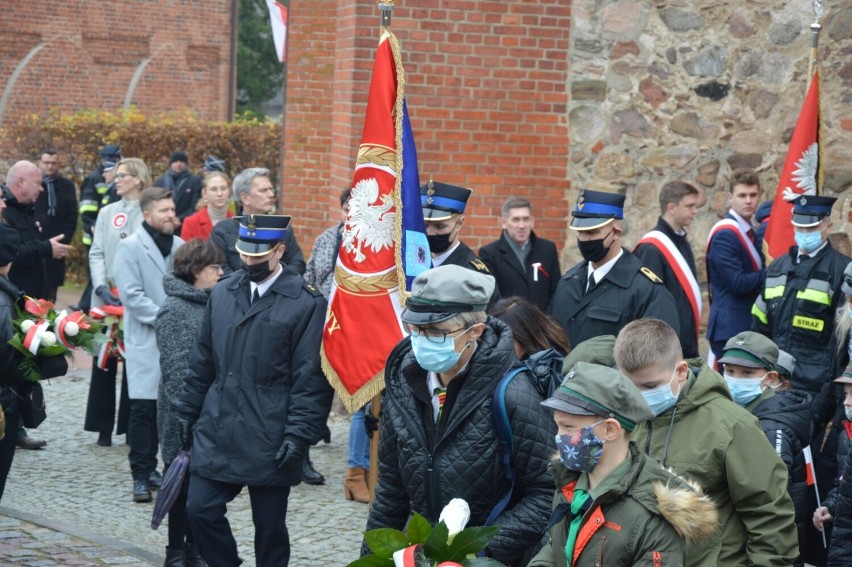 Huczne, powiatowo-gminne obchody Święta Niepodległości w Kartuzach, powróciły