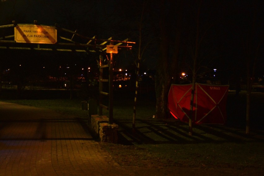 Ciało młodej kobiety znaleziono w Parku 1000-lecia w Chojnicach