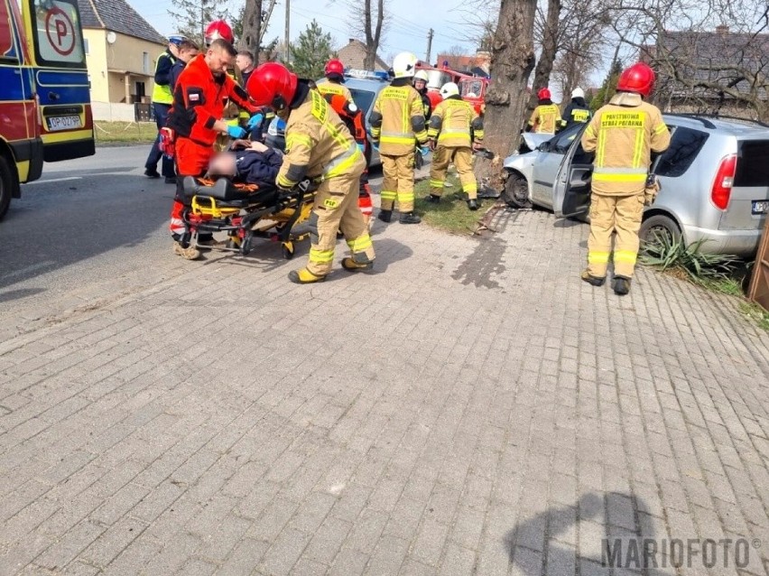 Wypadek na DW 414 w Chrząszczycach